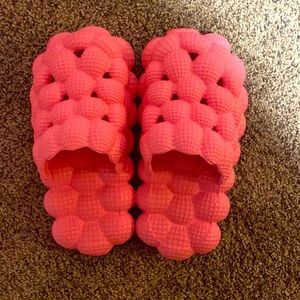Pink bubble slides size 35/36